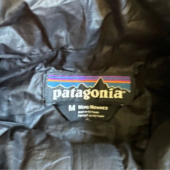 Men’s Patagonia Quilted Vest - Picture 3 of 3